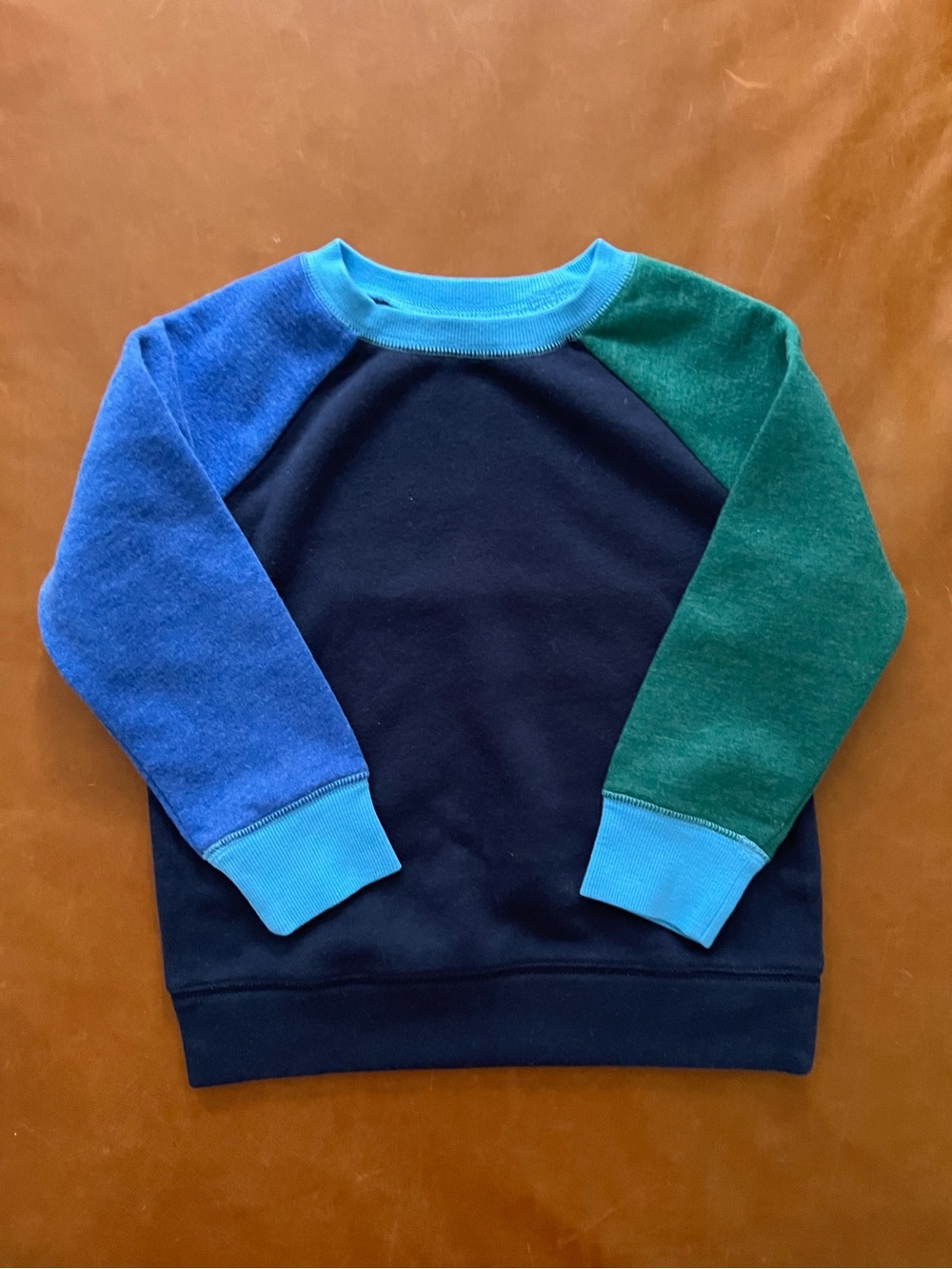 Blue Colorblock Baseball Sleeve Sweatshirt, 3T - Picture 4 of 4
